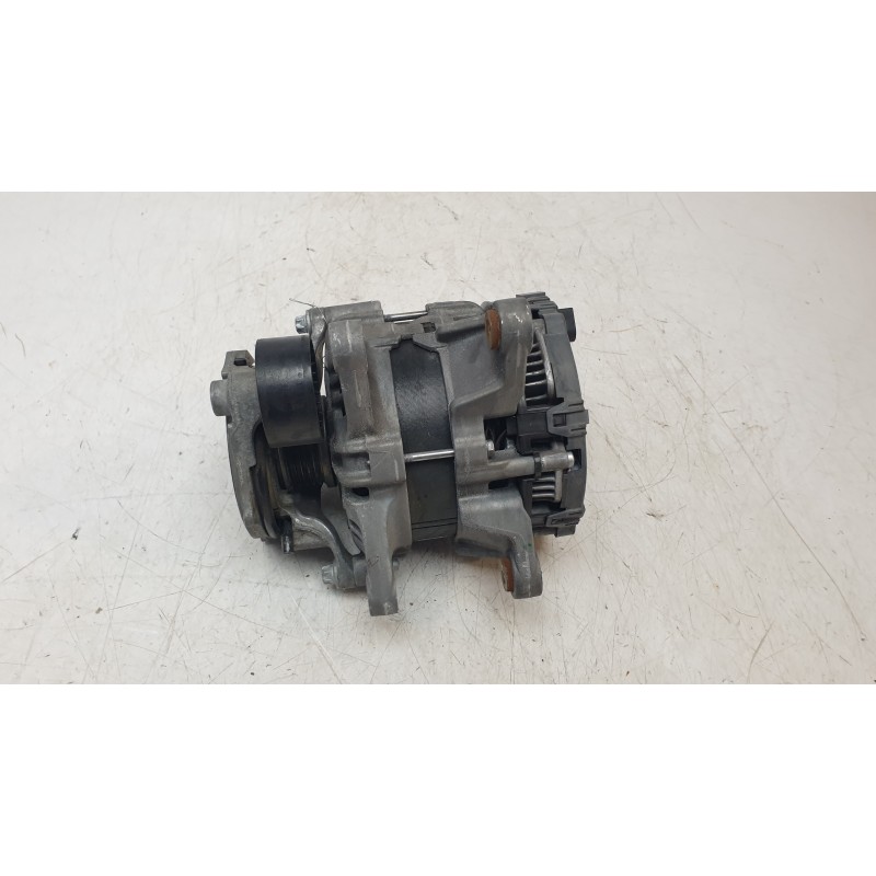 Recambio de alternador para mercedes-benz cla (c118) cla 200 4-matic (118.388) referencia OEM IAM A0009062209  