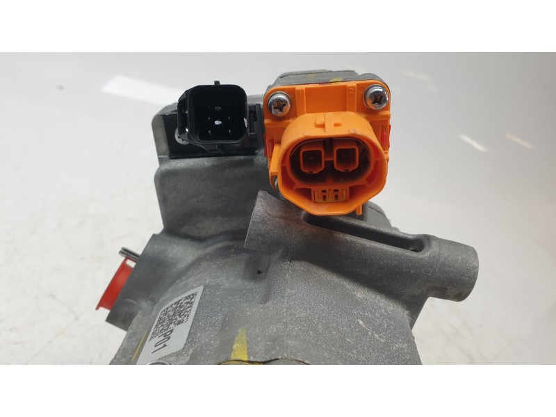 Recambio de compresor aire acondicionado para hyundai kona (os, ose, osi) 1.6 gdi hybrid referencia OEM IAM 97701CM000  