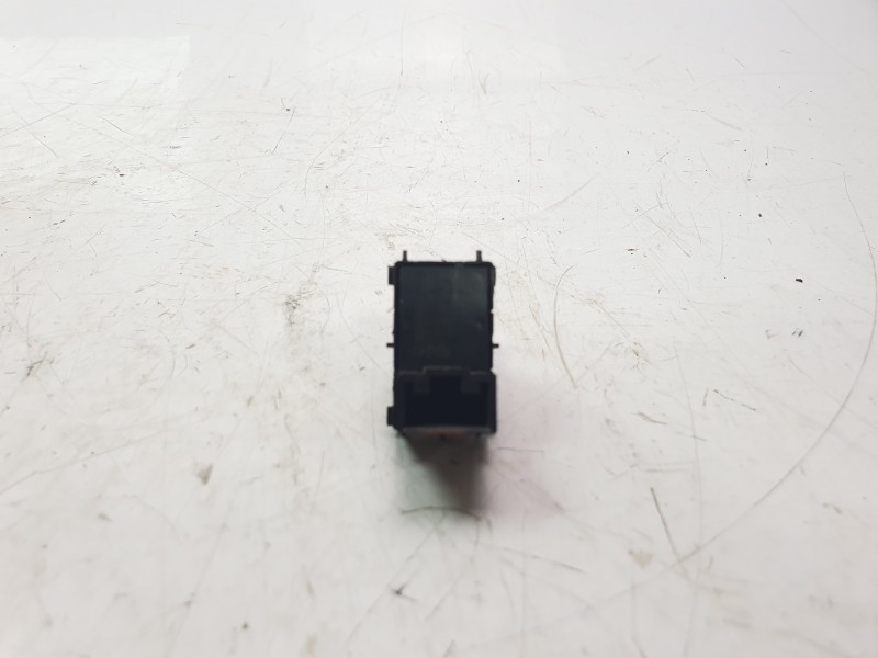 Recambio de mando elevalunas delantero derecho para volkswagen polo vi (ae1) life referencia OEM IAM 5G0959855K  