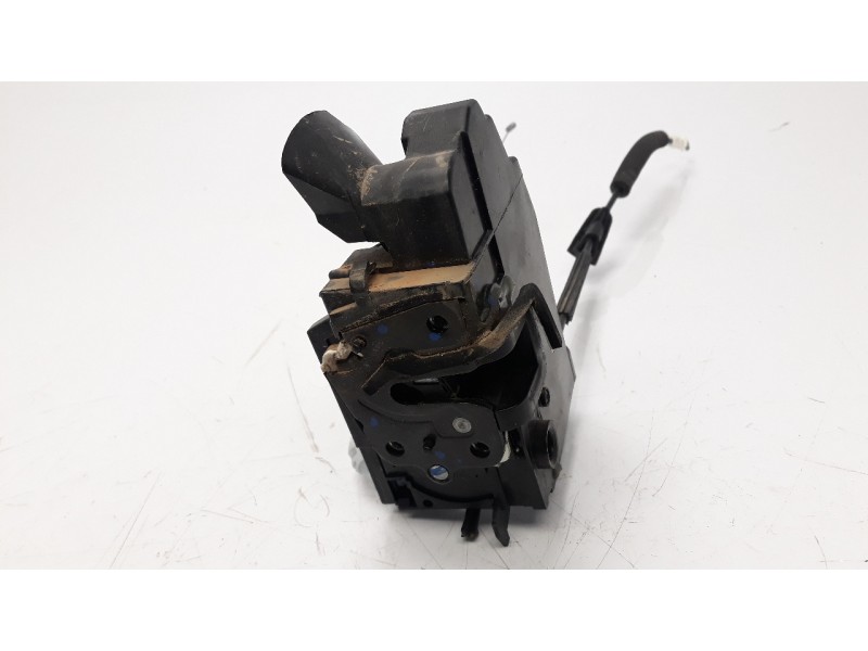 Recambio de cerradura puerta delantera izquierda para peugeot 308 1.2 12v e-thp referencia OEM IAM 9810309480  