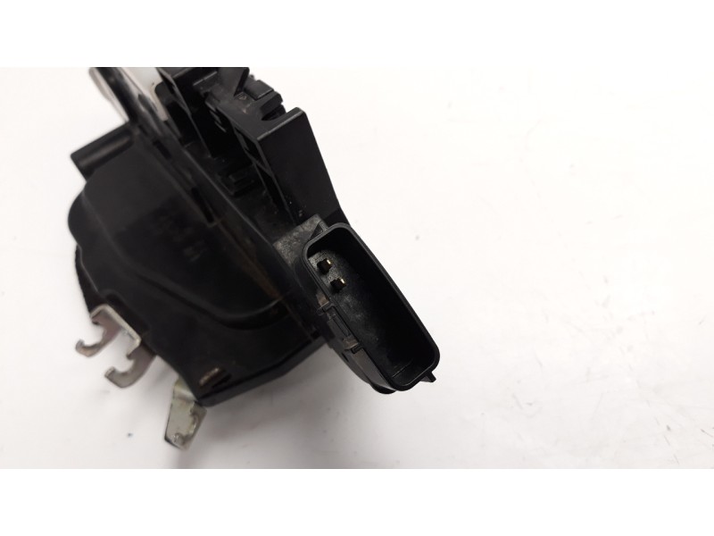 Recambio de cerradura puerta delantera derecha para nissan x-trail (t32) 1.6 dci turbodiesel cat referencia OEM IAM E7112130  