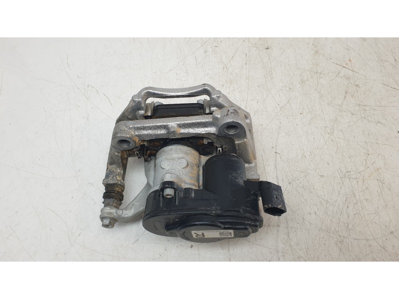 Recambio de pinza de freno trasera derecha para renault austral techno referencia OEM IAM 440006UB03  