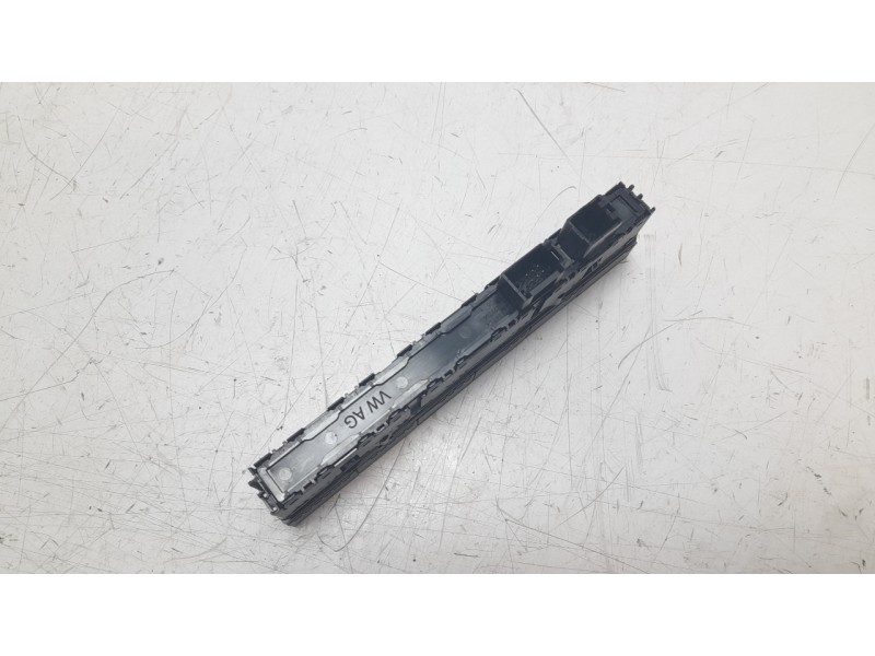Recambio de interruptor para volkswagen polo vi (ae1) basis referencia OEM IAM 2Q5927137  