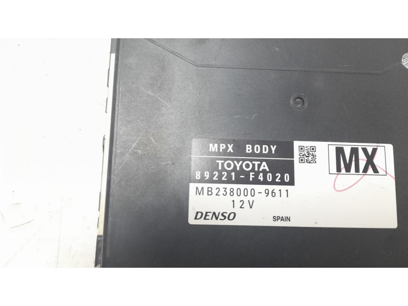 Recambio de caja reles / fusibles para toyota c-hr hybrid active referencia OEM IAM 98221F4020  82730F4010B MB2380009611 , A121T