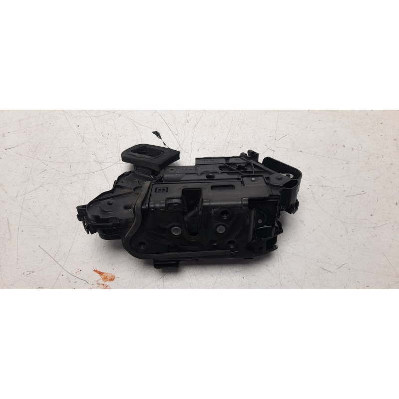 Recambio de cerradura puerta delantera izquierda para seat arona (kj7, kjp) 1.6 tdi referencia OEM IAM 5TB837015D  