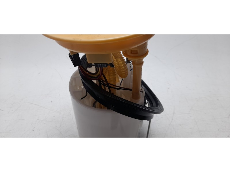 Recambio de bomba combustible para volkswagen touran (5t1) edition bmt referencia OEM IAM 5QA919050C  
