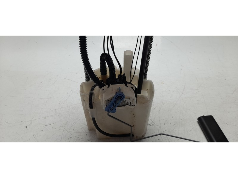 Recambio de bomba combustible para peugeot rifter 1.5 bluehdi 100 referencia OEM IAM 9809359380  