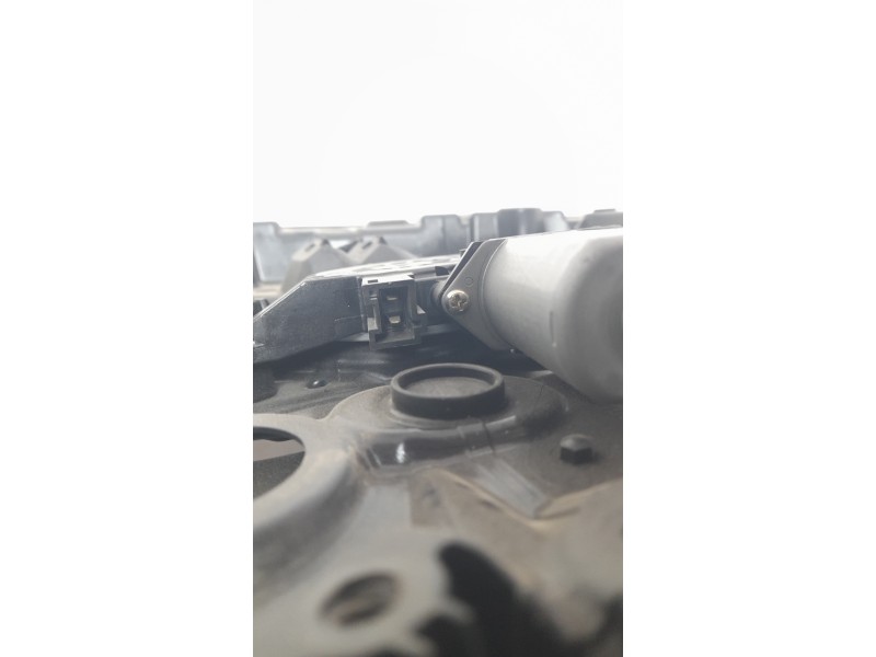 Recambio de elevalunas trasero derecho para mercedes-benz clase b sports tourer (w247) b 200 d (247.012) referencia OEM IAM A247