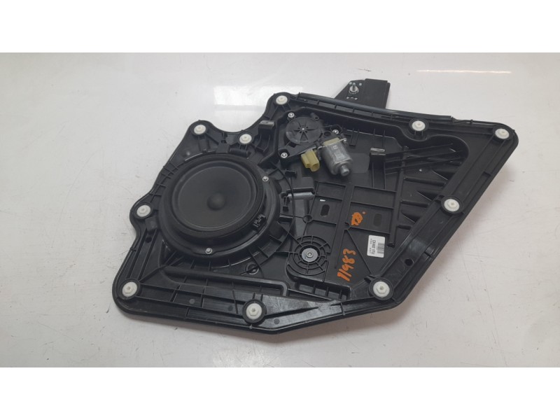 Recambio de elevalunas trasero derecho para ford kuga titanium referencia OEM IAM LJ6BS27000BE  