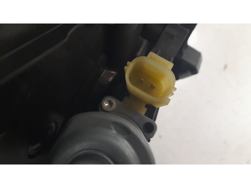 Recambio de elevalunas trasero derecho para ford kuga titanium referencia OEM IAM LJ6BS27000BE  