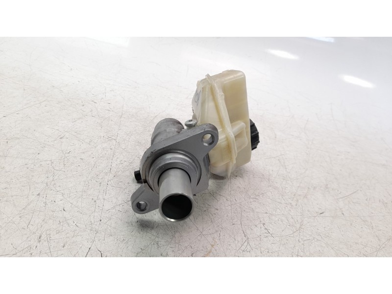 Recambio de bomba freno para land rover evoque 2.0 turbo cat referencia OEM IAM LR067017  