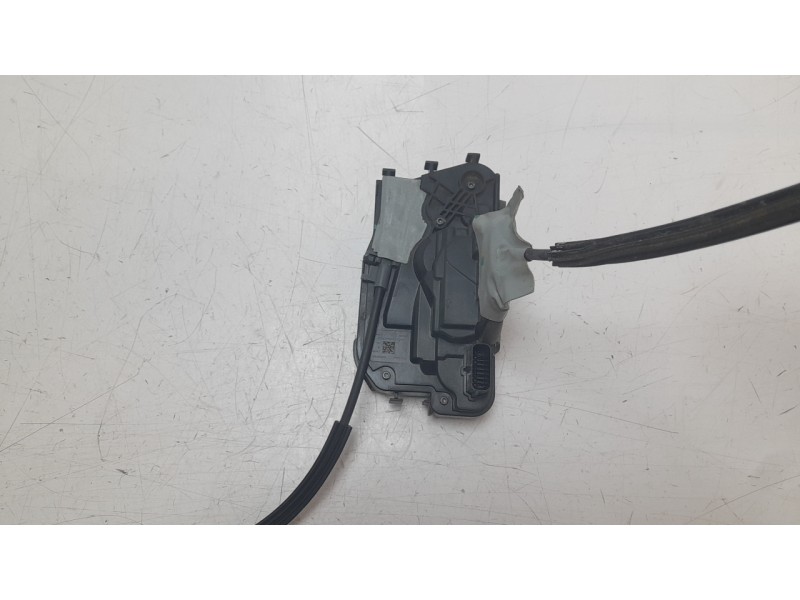 Recambio de cerradura puerta trasera izquierda para ford kuga titanium referencia OEM IAM JX7AA26413CF  