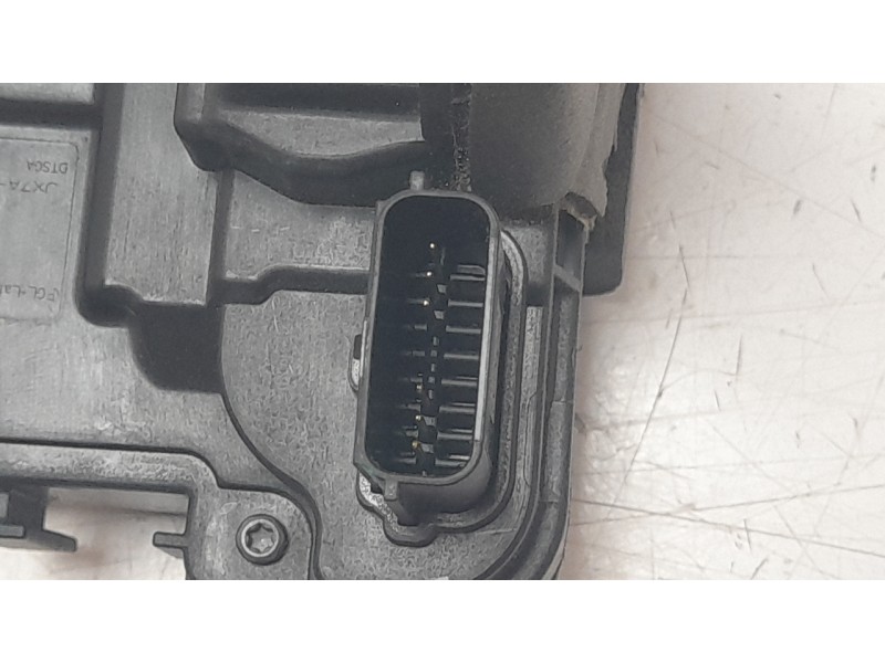 Recambio de cerradura puerta trasera izquierda para ford kuga titanium referencia OEM IAM JX7AA26413CF  