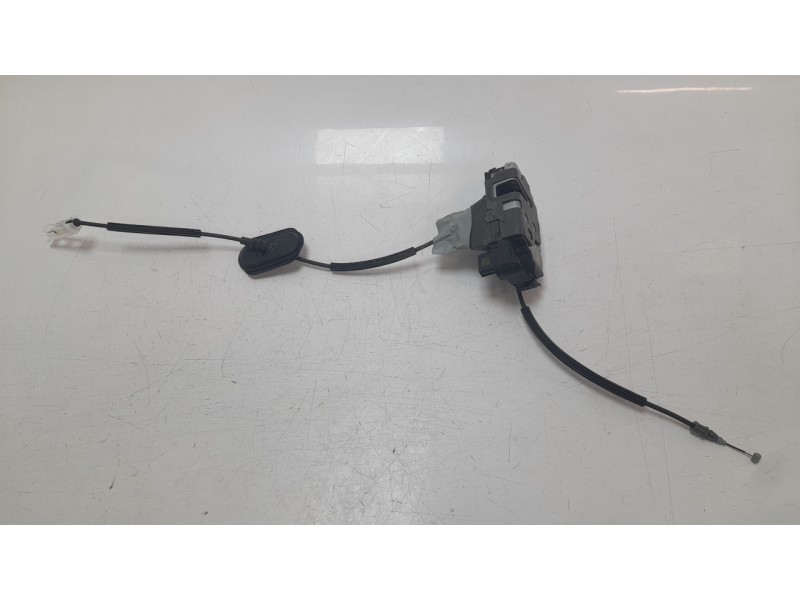 Recambio de cerradura puerta trasera izquierda para ford kuga titanium referencia OEM IAM JX7AA26413CF  