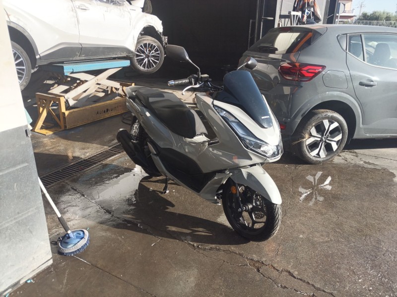 honda pcx del año 2024