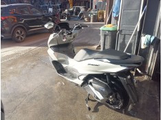 honda pcx del año 2024 2