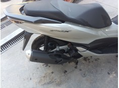 Recambio de moldura para honda pcx pcx 125 (jk05) referencia OEM IAM 83550K1YJ50ZL   2