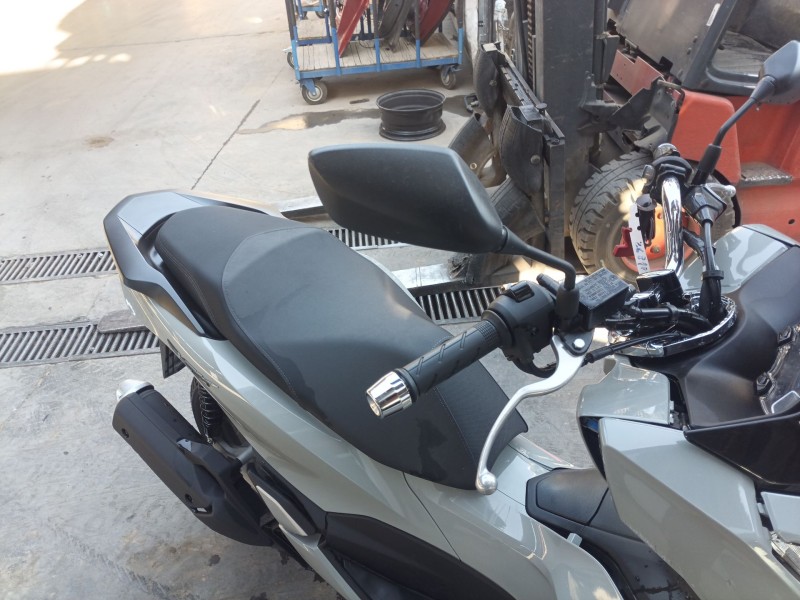 Recambio de retrovisor derecho para honda pcx pcx 125 (jk05) referencia OEM IAM   