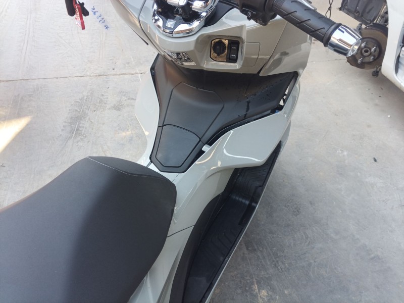 Recambio de deposito combustible para honda pcx pcx 125 (jk05) referencia OEM IAM   