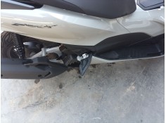 Recambio de estribo lateral para honda pcx pcx 125 (jk05) referencia OEM IAM    2
