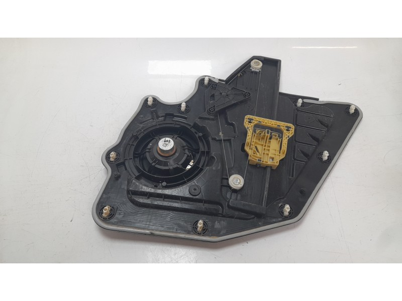 Recambio de elevalunas trasero izquierdo para ford kuga titanium referencia OEM IAM LJ6BS27001BG  