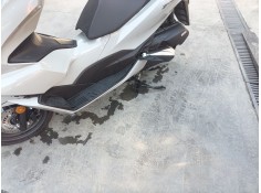 Recambio de caballete central para honda pcx pcx 125 (jk05) referencia OEM IAM   