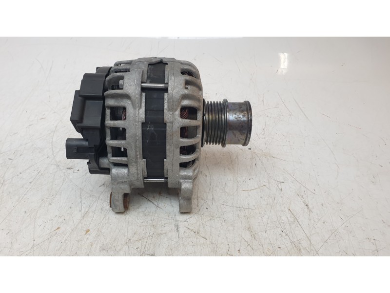 Recambio de alternador para volkswagen golf vii lim. (bq1) business referencia OEM IAM 04E903015A ALF870501 