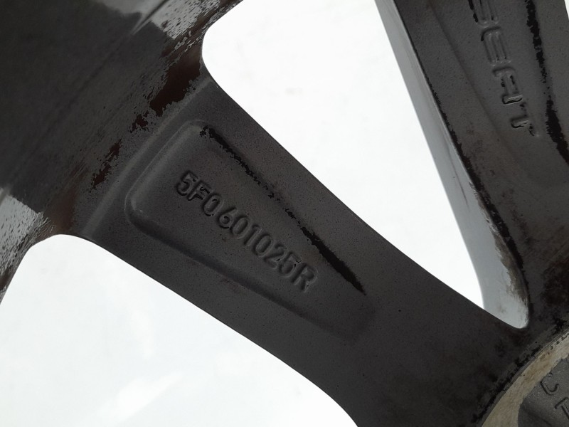 Recambio de llanta para seat leon (5f1) 1.5 tsi referencia OEM IAM 5F0601025A  