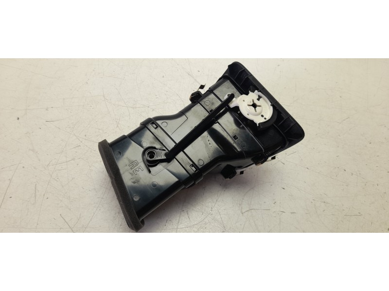 Recambio de aireador izquierdo para seat alhambra (711) reference travel referencia OEM IAM 7N0819704D  