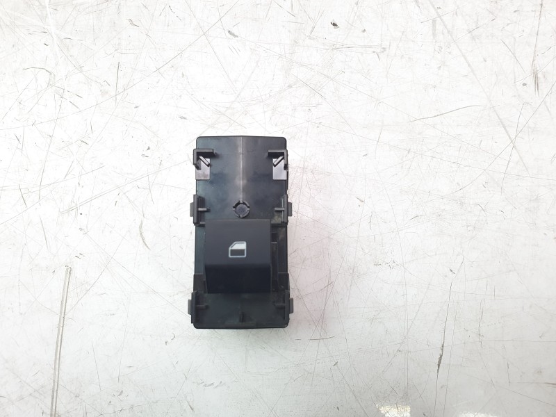 Recambio de mando elevalunas trasero derecho para kia niro (sg2) hybrid concept referencia OEM IAM 93681AT000  