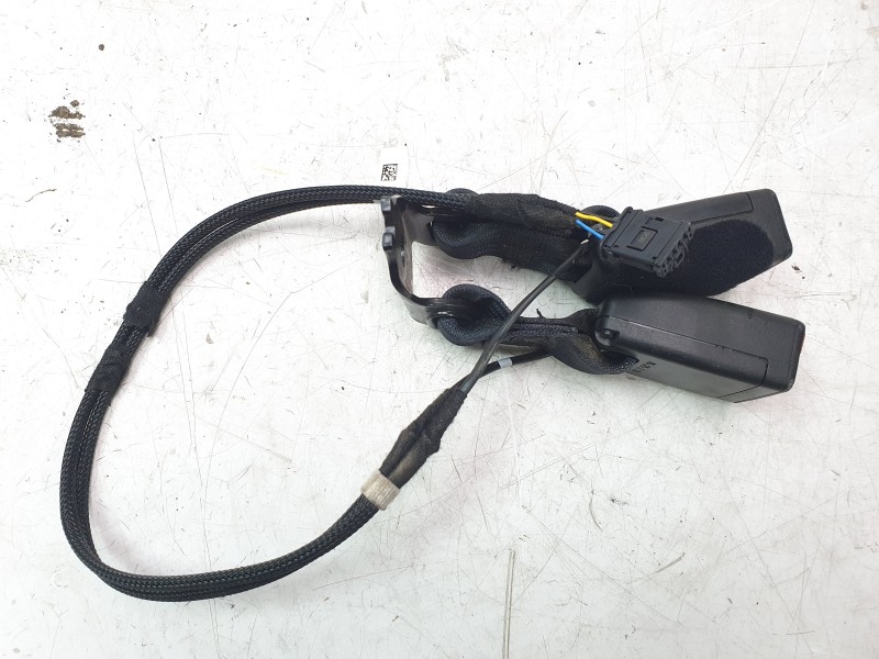 Recambio de cinturon seguridad trasero central para ds ds 3 / ds 3 crossback (ur_, uc_, uj_) 1.2 puretech 130 referencia OEM IAM