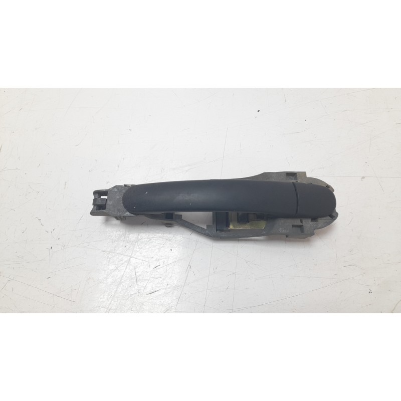 Recambio de maneta exterior trasera derecha para volkswagen golf iv (1j1) 1.6 16v referencia OEM IAM 3B0837207  
