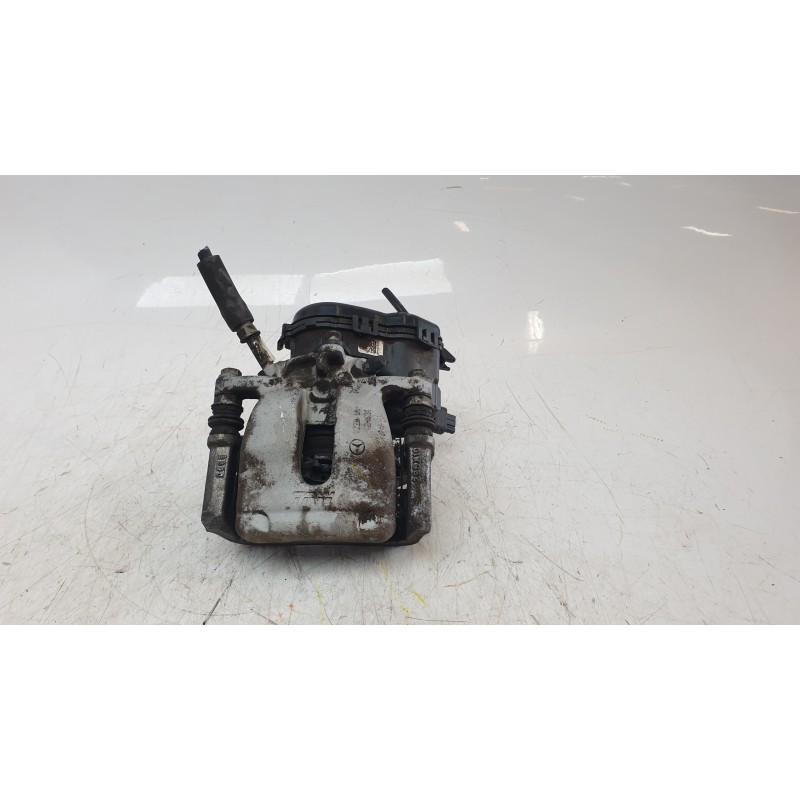 Recambio de pinza de freno trasera derecha para mercedes-benz clase gla (w156) gla 200 cdi (156.908) referencia OEM IAM A2464232