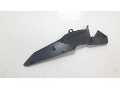Recambio de moldura para honda cb 750 hornet referencia OEM IAM 83511MLBD00   2