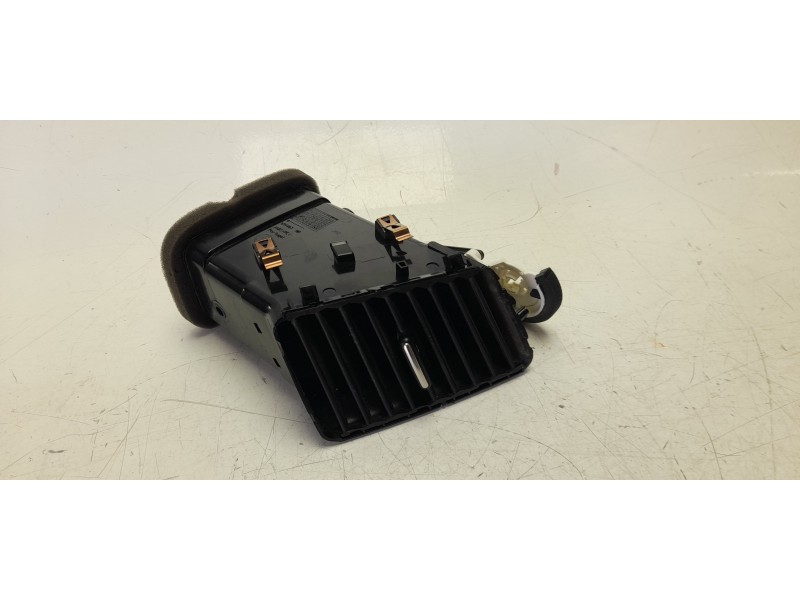 Recambio de aireador central derecho para seat alhambra (711) reference travel referencia OEM IAM 7N0858068D  