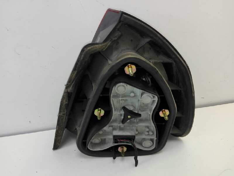 Recambio de piloto trasero izquierdo para mitsubishi carisma berlina 4 (da0) 1.9 turbodiesel referencia OEM IAM MR179507 1651413