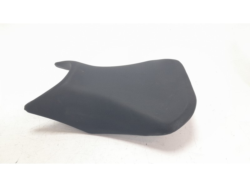 Recambio de asiento delantero para honda cb 750 hornet referencia OEM IAM 77100MLEC00ZA  