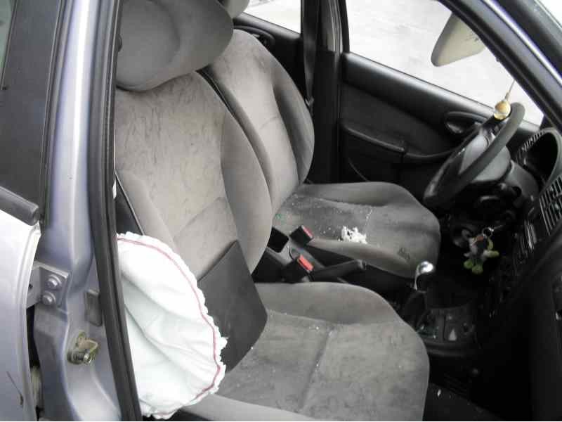 citroen xsara berlina del año 2001