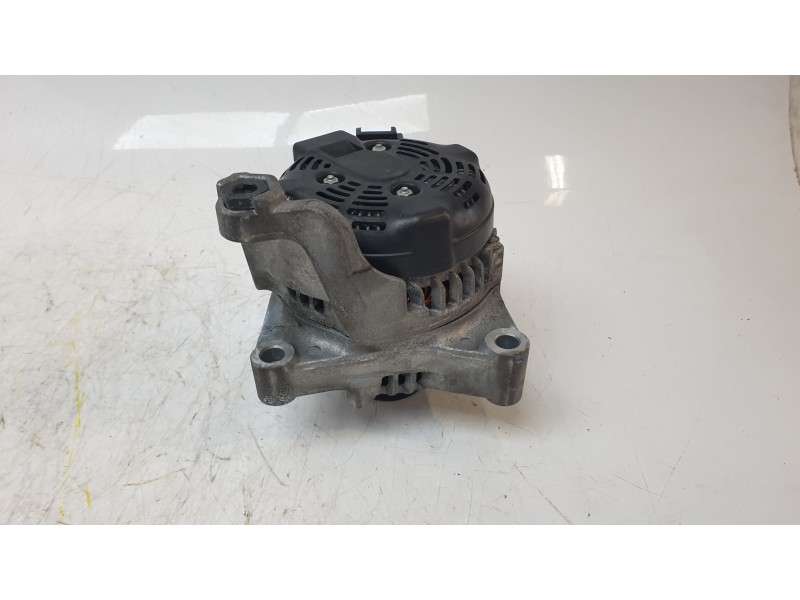 Recambio de alternador para mini mini (f55) cooper d referencia OEM IAM 12318680374  ALF080A04