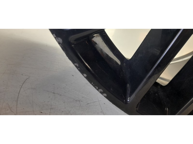 Recambio de llanta para ford mustang gt referencia OEM IAM FR3J1007BD  