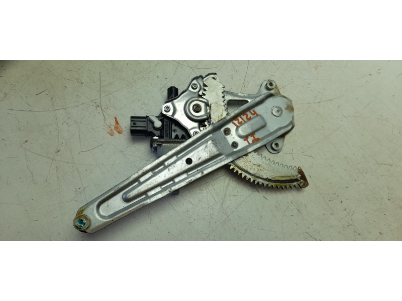 Recambio de elevalunas trasero izquierdo para subaru outback (bs) 2.0 d awd (bsd) referencia OEM IAM 61042AL010  