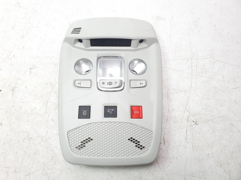 Recambio de luz interior para jeep avenger altitude referencia OEM IAM 735768299  