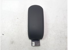 Recambio de apoyabrazos central para jeep avenger altitude referencia OEM IAM 51957102  