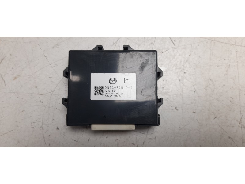 Recambio de modulo electronico para mazda cx-3 100 aniversario referencia OEM IAM DN2C67UU0A  