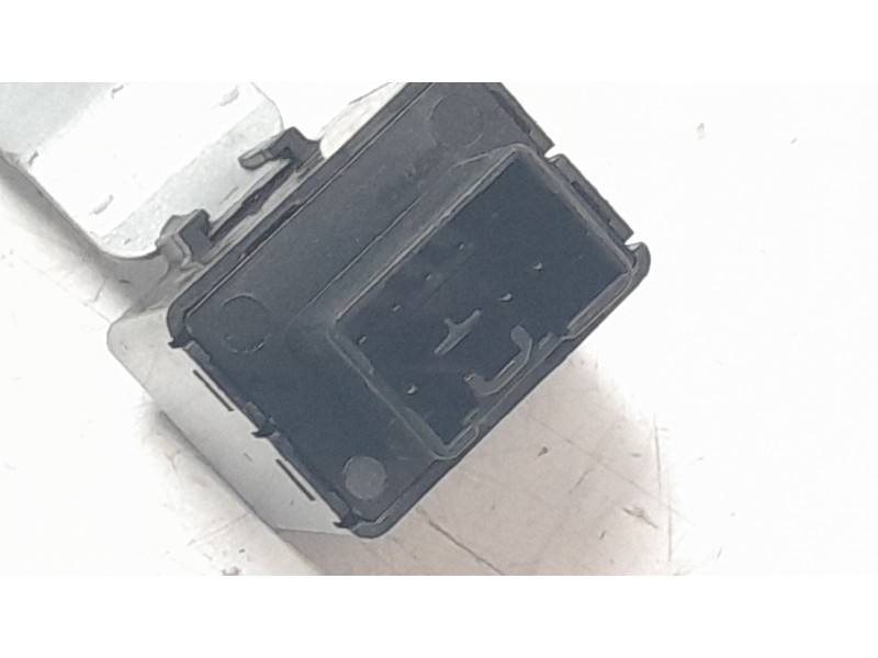 Recambio de modulo electronico para mazda cx-3 100 aniversario referencia OEM IAM DD2F67YA0  
