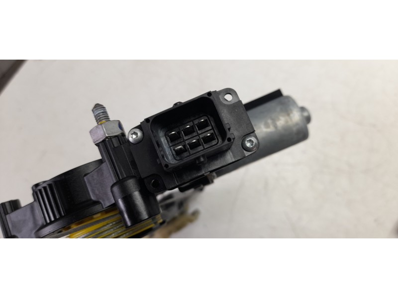 Recambio de elevalunas delantero izquierdo para jeep avenger altitude referencia OEM IAM 130002543  