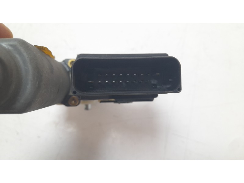 Recambio de motor elevalunas trasero izquierdo para volkswagen golf iv (1j1) 1.6 16v referencia OEM IAM 1C0959811A  