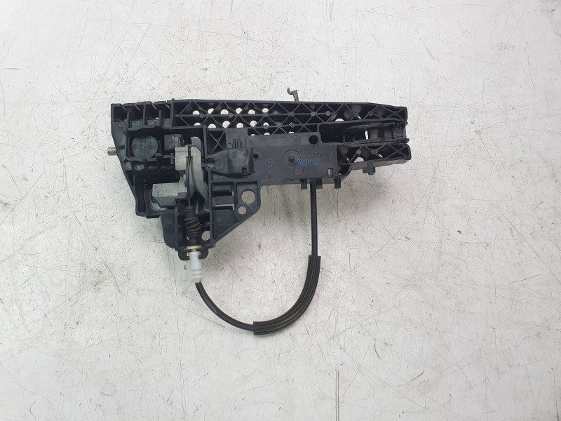 Recambio de maneta exterior trasera izquierda para audi q3 (8ug) base referencia OEM IAM 8U0837885  
