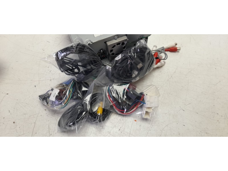 Recambio de sistema navegacion gps para nissan 350 z (z33) 3.5 v6 cat referencia OEM IAM SPHDA120  