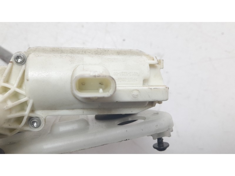 Recambio de cerradura maletero / porton para mercedes-benz clase b sports tourer (w247) b 200 d (247.012) referencia OEM IAM A09